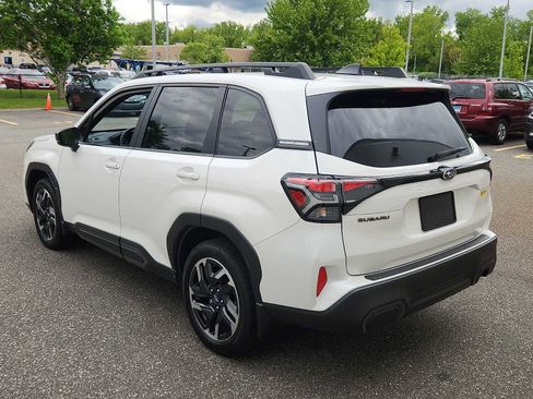 Used 2025 Subaru Forester Limited AWD/4WD image 4