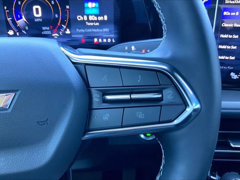 Certified 2025 Chevrolet Traverse LT FWD image 25