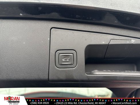 Used 2020 Cadillac XT4 Premium Luxury w/ Cold Weather Package image 33