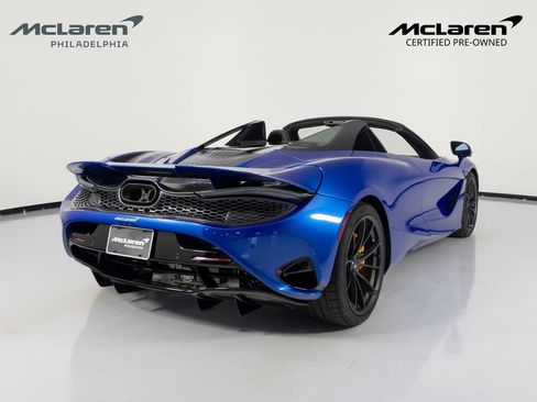 Used 2024 McLaren 750S Spider RWD image 6