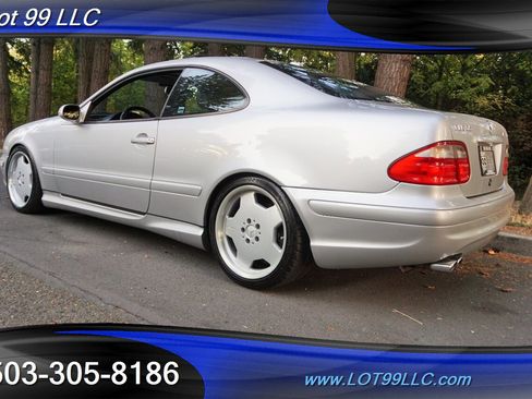 Used 2001 Mercedes-Benz CLK 55 AMG Coupe image 11