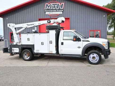 Used 2016 Ford F550 2WD Regular Cab Super Duty image 2