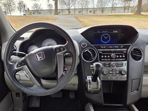 Used 2015 Honda Pilot LX image 22