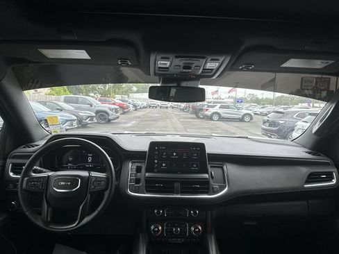 Used 2024 GMC Yukon AT4 AWD/4WD image 9