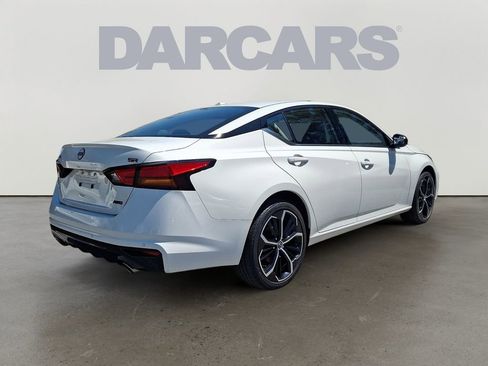 Used 2025 Nissan Altima 2.5 SR AWD/4WD image 6
