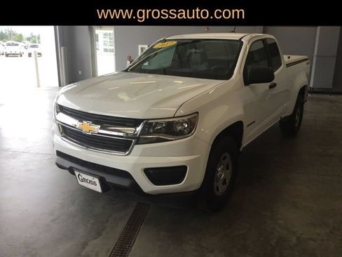 Used 2017 Chevrolet Colorado W/T AWD/4WD image 5