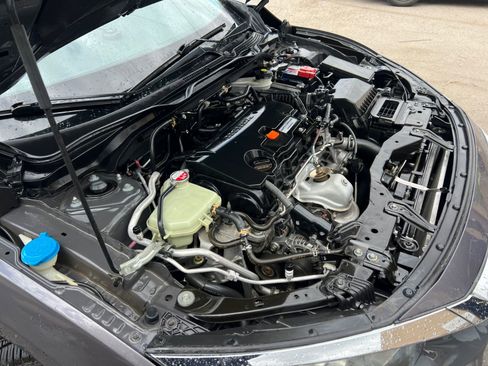 Used 2017 Honda Civic LX image 29
