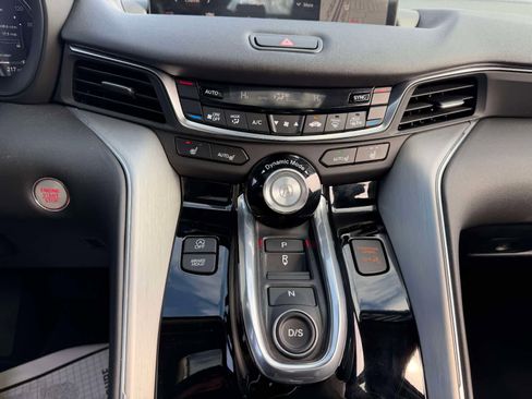 Certified 2025 Acura TLX w/Technology Package image 21
