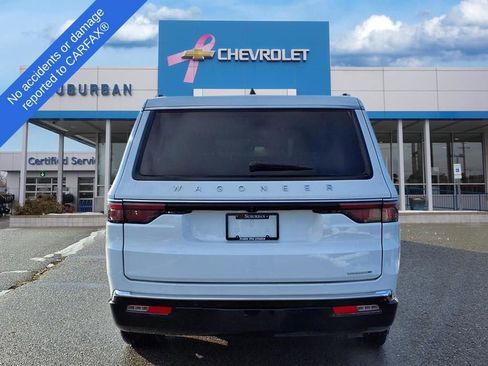 Used 2024 Jeep Wagoneer Series II w/ Flexible Seating Group image 7
