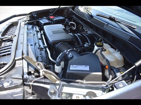 Used 2020 Chevrolet Silverado 1500 Custom Trail Boss AWD/4WD image 44