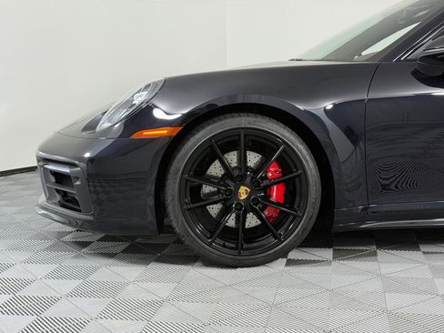 Used 2024 Porsche 911 Carrera 4S image 12