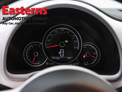 Used 2015 Volkswagen Beetle 1.8T FWD image 16