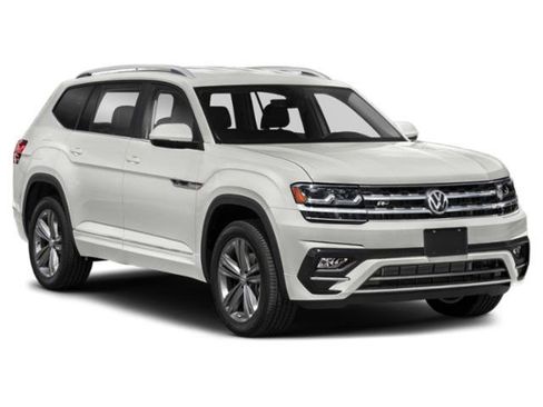 Used 2019 Volkswagen Atlas SE w/ Panoramic Sunroof Package FWD image 9
