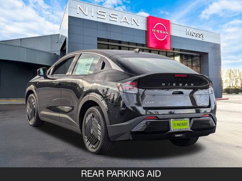 New 2026 Nissan Leaf image 7