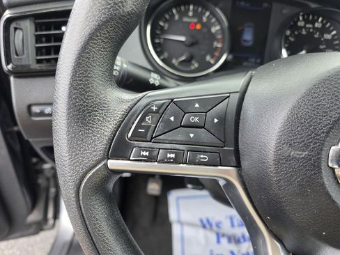 Used 2019 Nissan Rogue Sport S FWD image 18