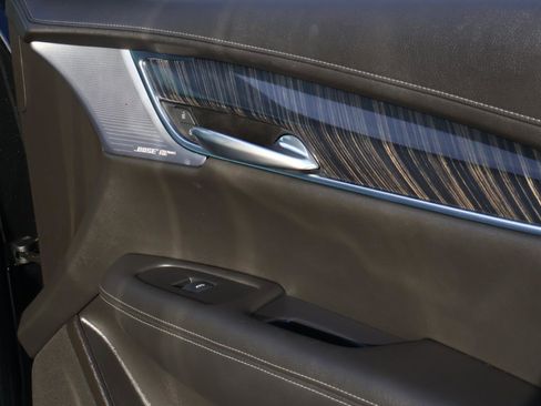 Used 2023 Cadillac XT6 Premium Luxury w/ Technology Package image 17