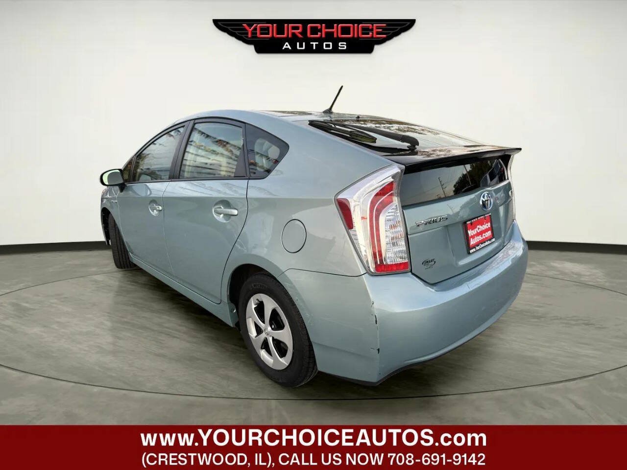 Used 2014 Toyota Prius Two FWD image 3