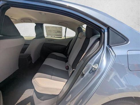 Used 2025 Toyota Corolla LE FWD image 16