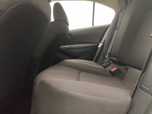 Used 2022 Toyota Corolla LE FWD image 18