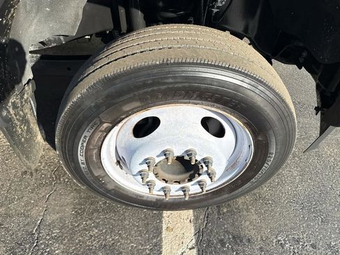 Used 2022 Ford F450 XL w/ Power Equipment Group image 9