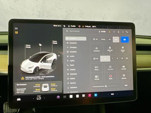 Used 2022 Tesla Model 3 Long Range AWD/4WD image 23