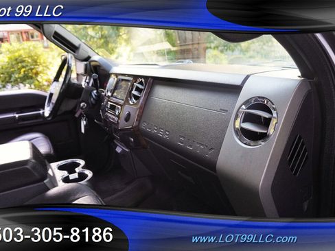 Used 2010 Ford F250 Lariat image 17