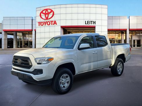 Used 2022 Toyota Tacoma SR w/ SR Convenience Package image 1