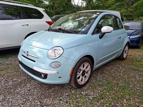 Used 2017 FIAT 500 Lounge FWD image 3