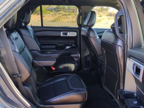 Used 2022 Ford Explorer ST w/ Equipment Group 401A image 29