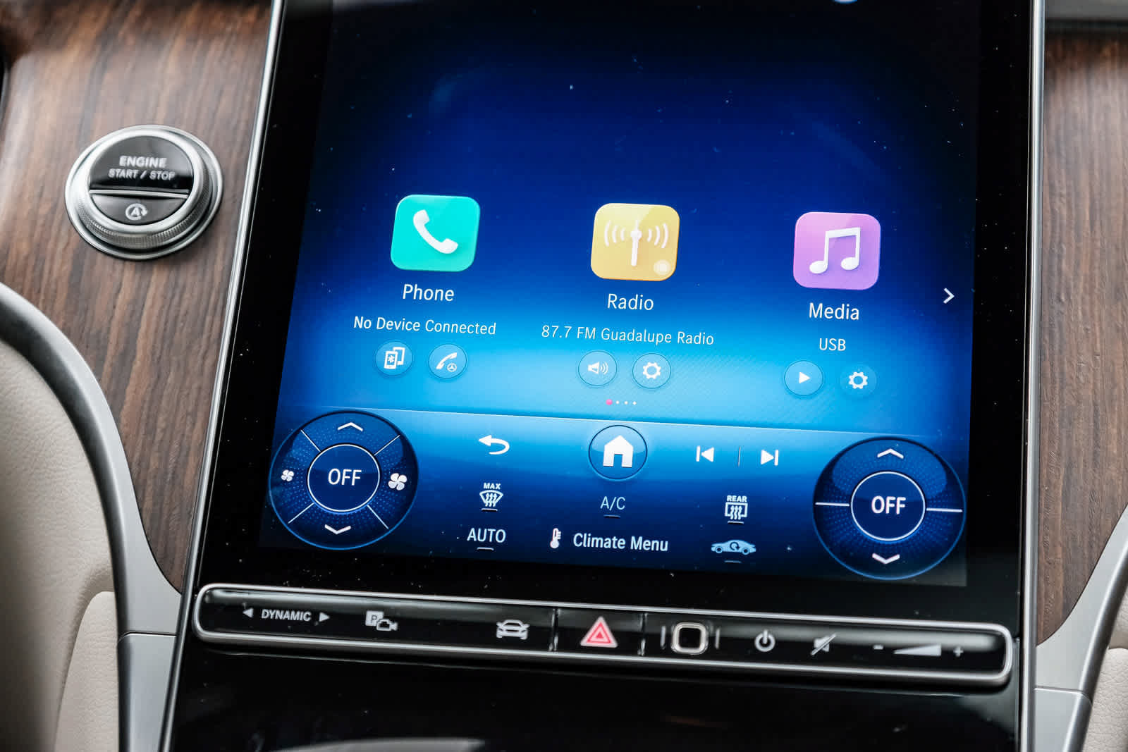 Certified 2026 Mercedes-Benz GLC 300 image 17