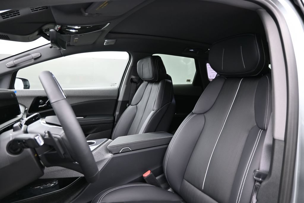 New 2027 Cadillac Optiq Premium Sport w/ LPO, Floor Liner Package AWD/4WD image 11