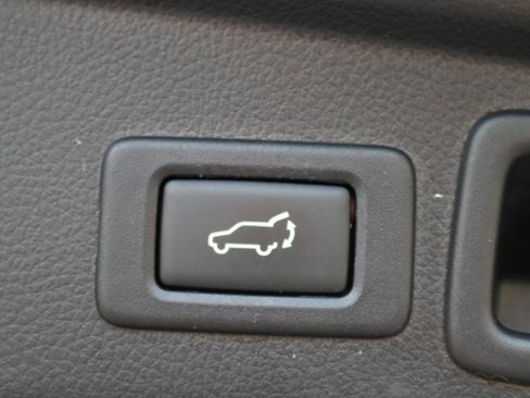 Used 2014 Subaru Forester 2.5i Limited AWD/4WD image 35