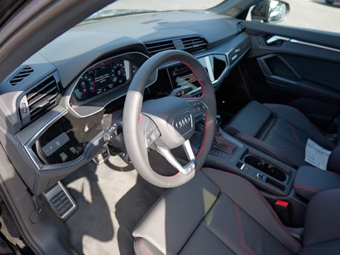 New 2025 Audi Q3 2.0T Premium Plus image 8