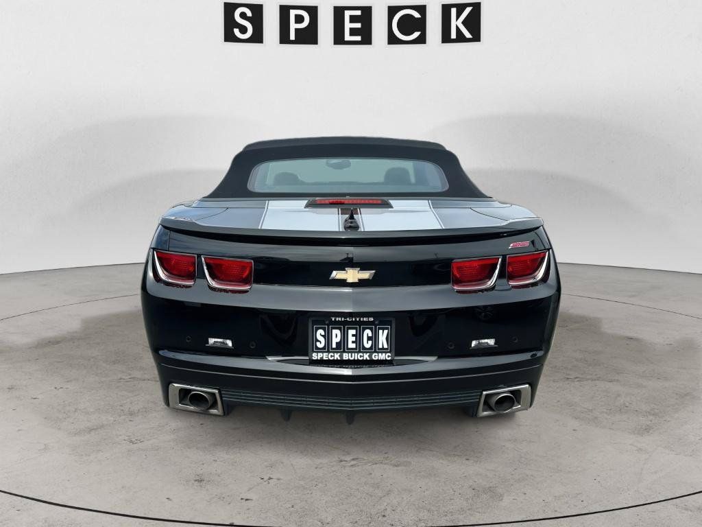 Used 2011 Chevrolet Camaro SS w/ LPO, Ground Effects Package RWD image 4