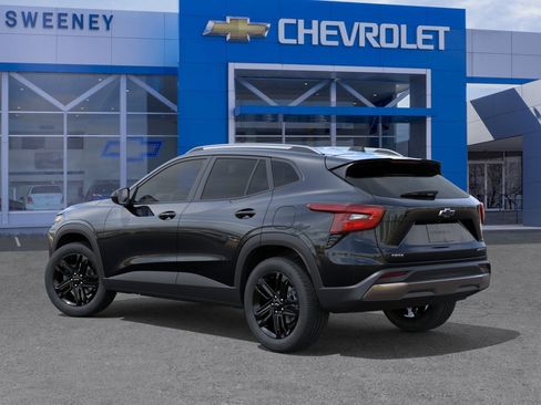 New 2026 Chevrolet Trax ACTIV w/ Driver Confidence Package FWD image 3