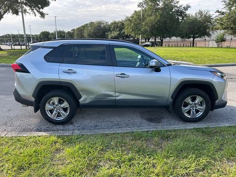 Used 2024 Toyota RAV4 XLE FWD image 7