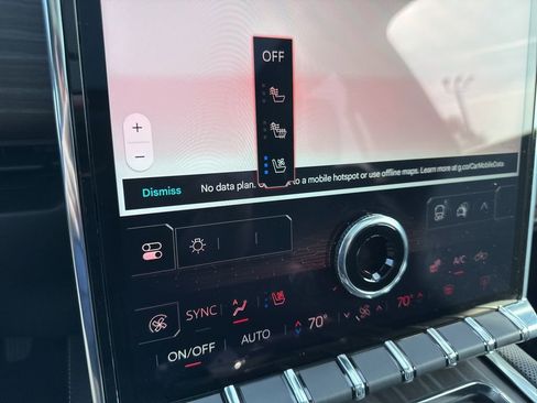 Used 2024 GMC Sierra EV Denali image 24