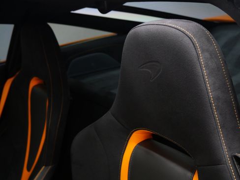 Used 2022 McLaren 720S Performance RWD image 30