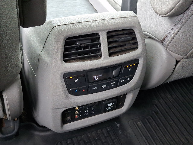 Used 2017 Honda Pilot Elite image 11
