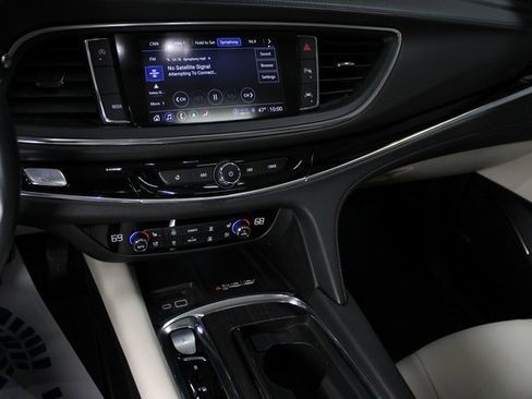 Used 2023 Buick Enclave Avenir w/ Avenir Technology Package image 25