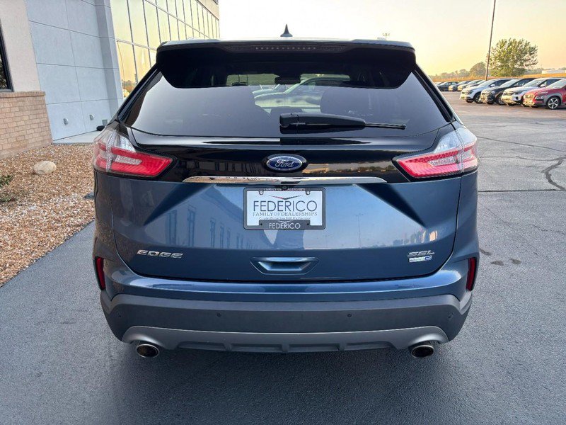 Used 2019 Ford Edge SEL w/ Cargo Accessory Package AWD/4WD image 4