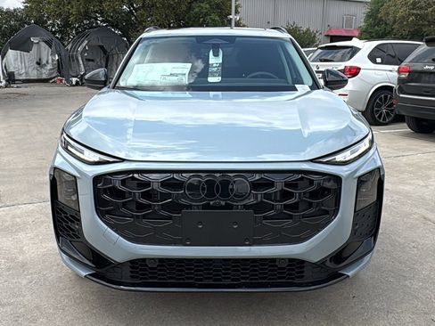 New 2026 Audi Q3 quattro 2.0T AWD/4WD image 2