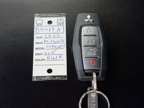 Used 2022 Mitsubishi Outlander SE AWD/4WD image 33