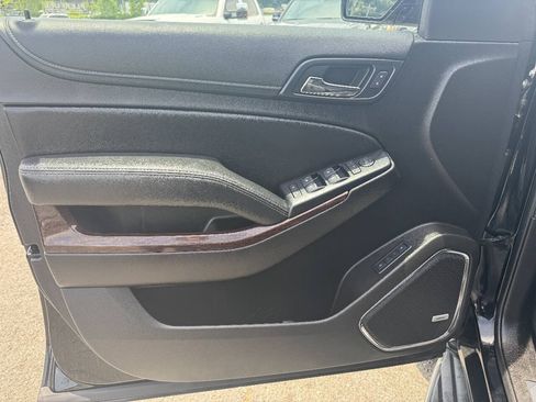Used 2019 GMC Yukon XL SLT AWD/4WD image 9