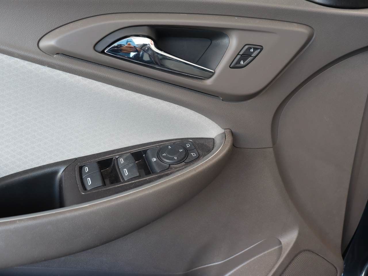 Used 2020 Chevrolet Malibu LS FWD image 14