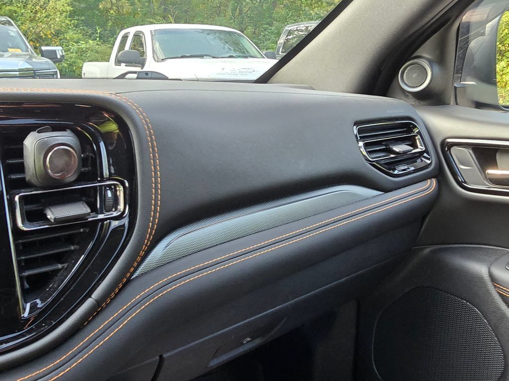 Used 2023 Dodge Durango R/T AWD/4WD image 32