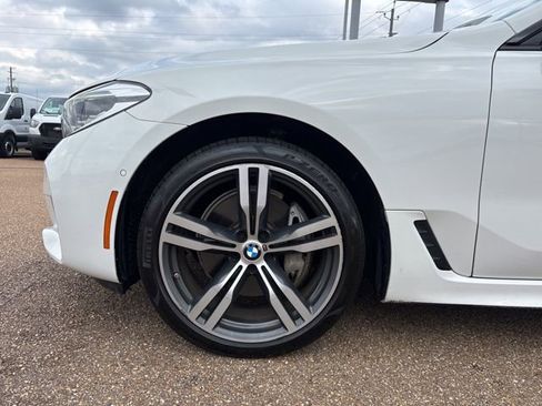 Used 2018 BMW 640i Gran Turismo xDrive image 7