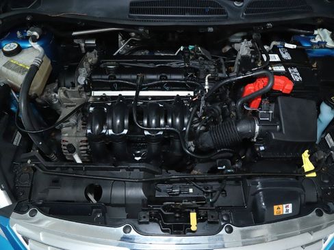 Used 2013 Ford Fiesta SE image 33