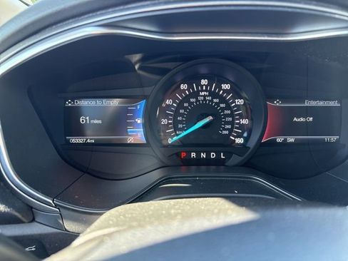 Used 2020 Ford Fusion SE image 21