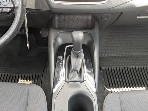 Used 2024 Toyota Corolla LE FWD image 17